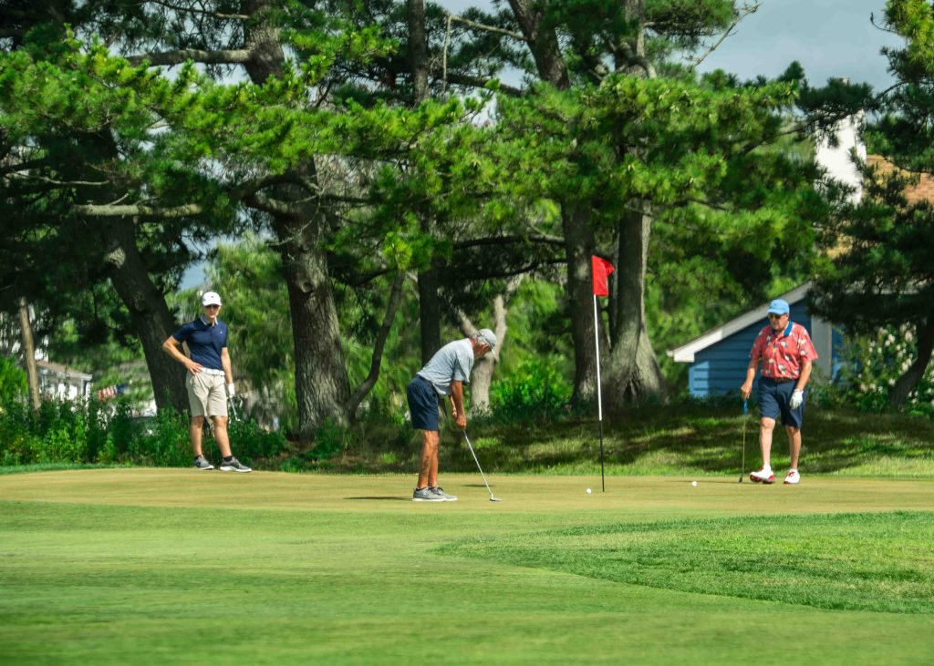 Players on golf course 